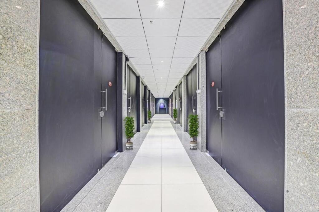 Сурат: OYO Flagship 703392 Hotel The Life