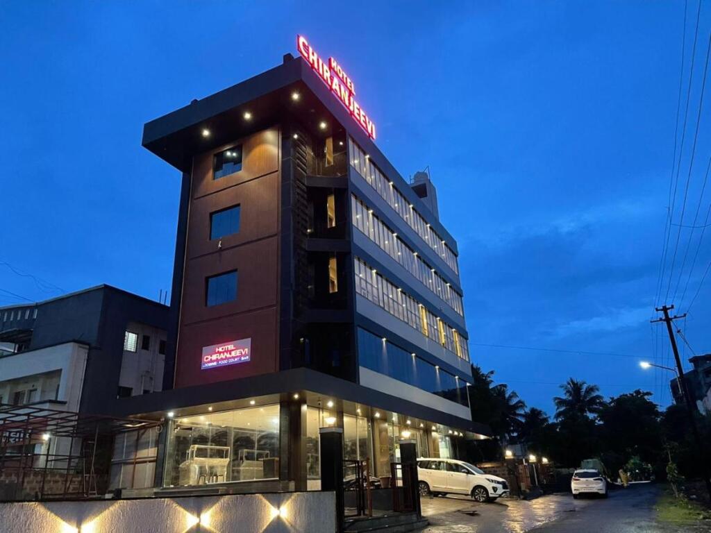 Колхапур: Hotel Chiranjeevi