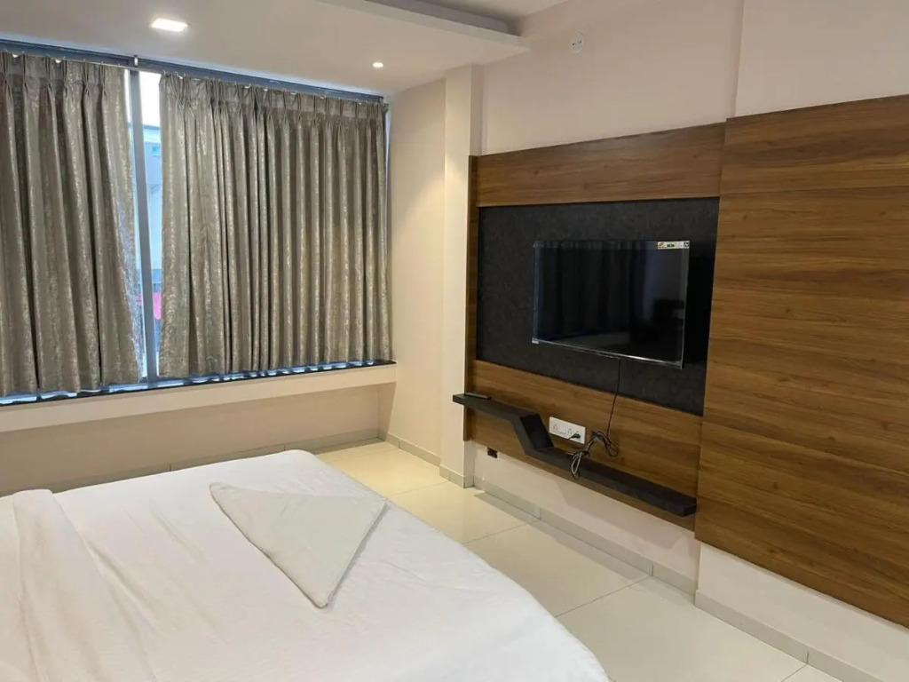 Колхапур: Hotel Chiranjeevi
