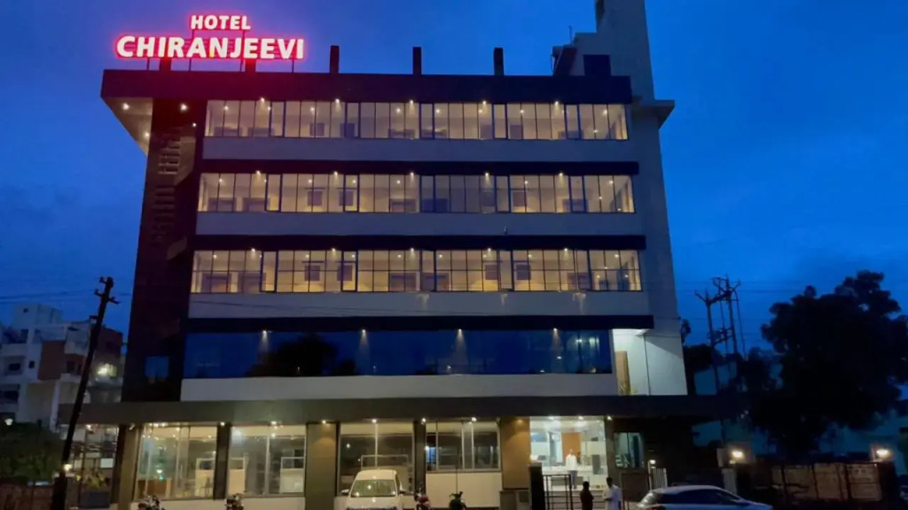 Колхапур: Hotel Chiranjeevi