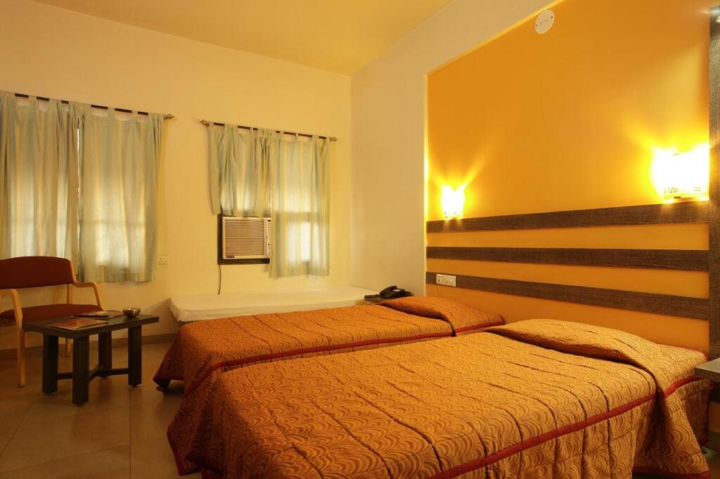 Колхапур: Hotel Orient Crown, Kolhapur