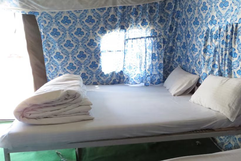 Шивпури: Camp in Shivpuri