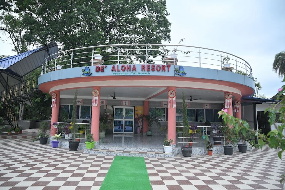 Тезпур: De Aloha Resort