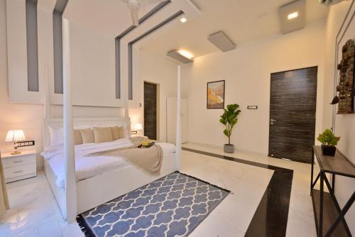 Лонавала: EKO STAY (Gold) - BLUE PEBBLE VILLA