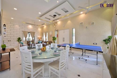 Лонавала: EKO STAY (Gold) - BLUE PEBBLE VILLA