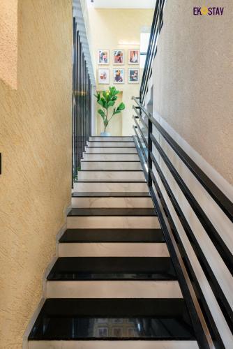 Лонавала: EKO STAY (Gold) - BLUE PEBBLE VILLA