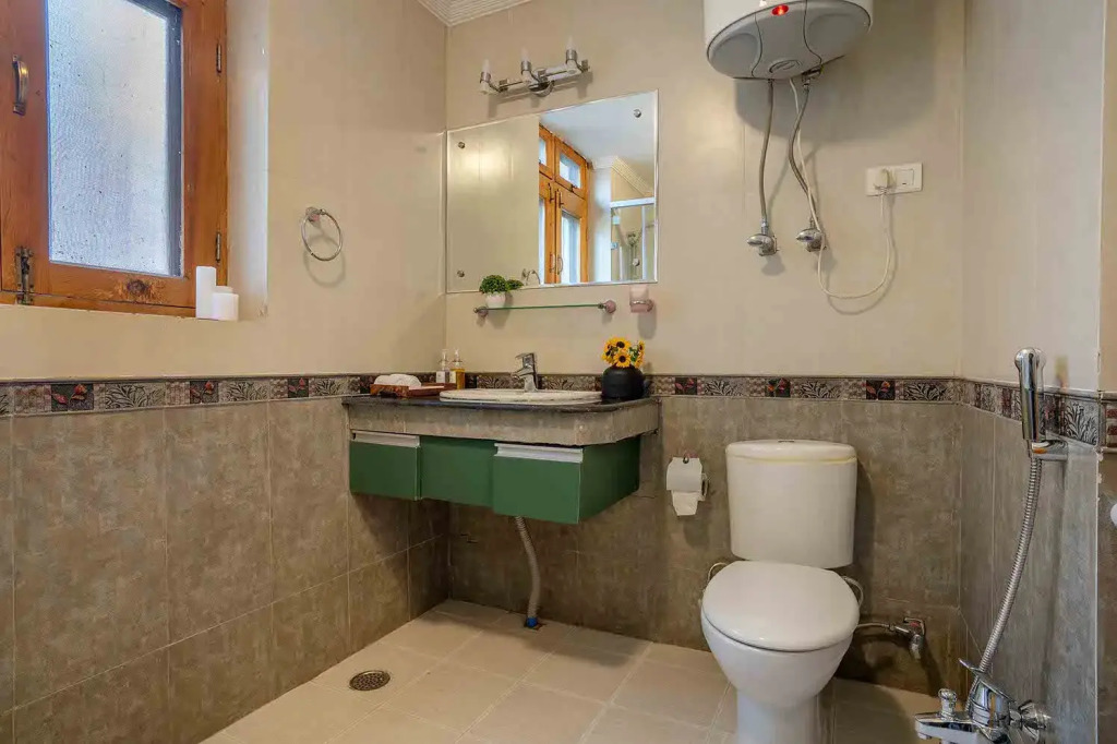 Катра: The Manor