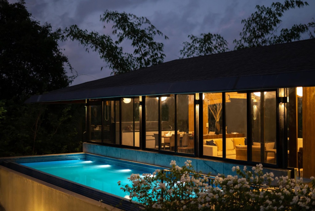 Пляж Мандва: Orchard House