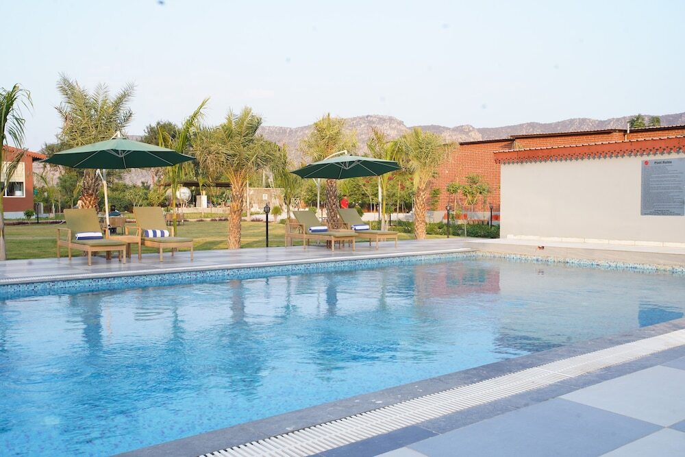 Танагаджи: Spree Resort Sariska