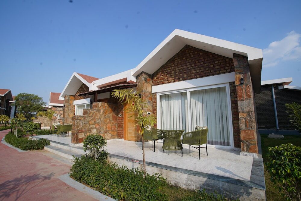 Танагаджи: Spree Resort Sariska