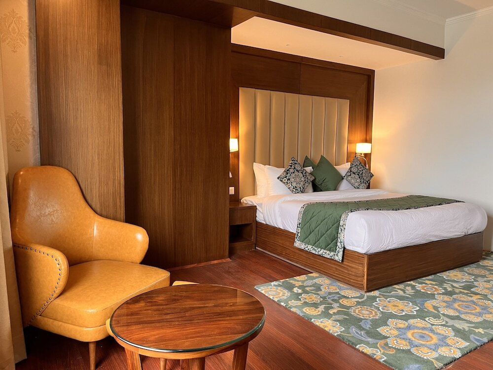 Шринагар: WelcomHeritage Grand Srinagar
