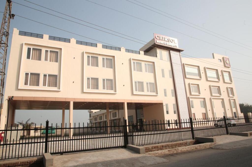 Ганганагар: Crimson Hotel & Banquets