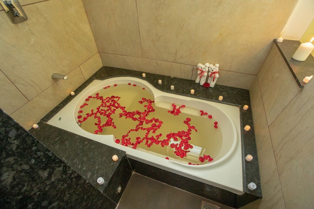 Белагави: Hotel RK Renaissance