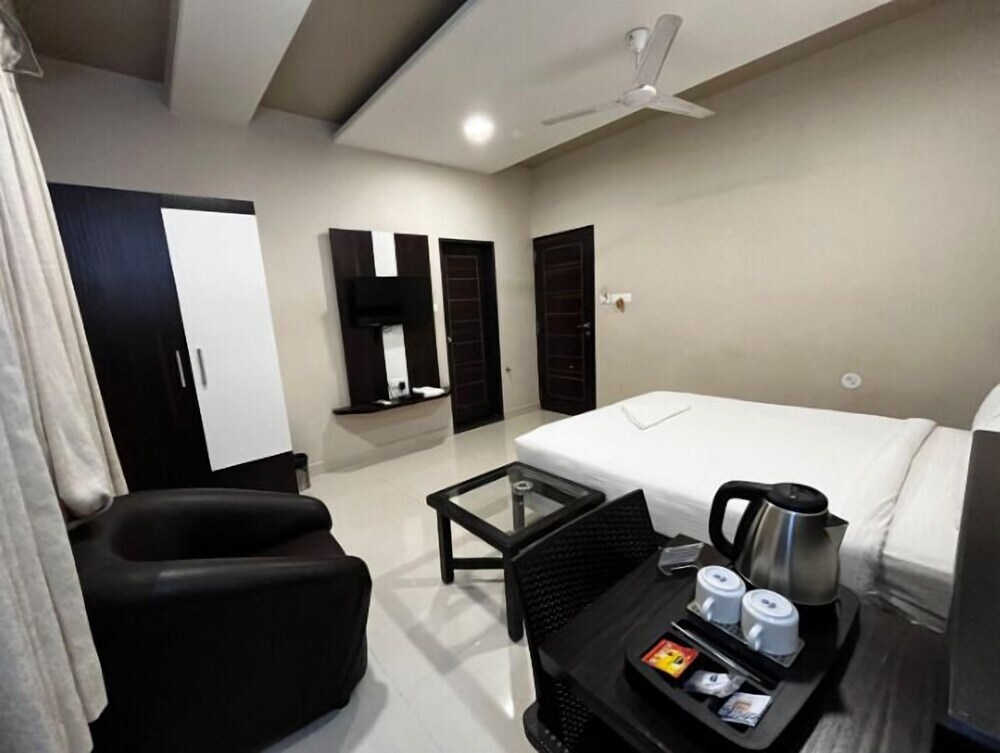 Белагави: Hotel RK Renaissance