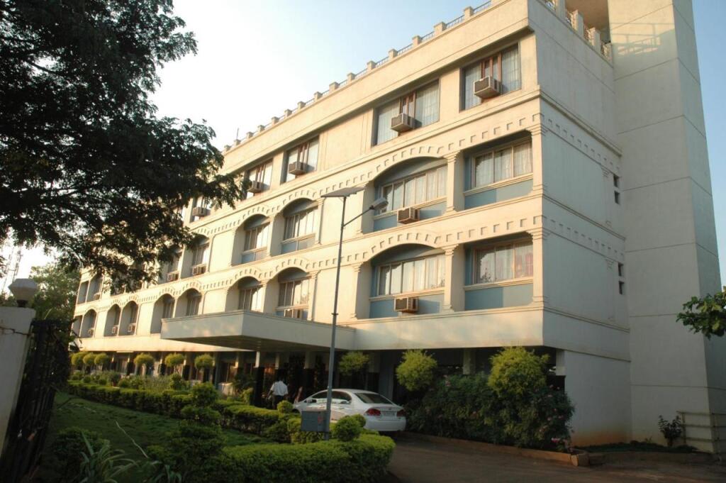 Белагави: Hotel Sankam Residency