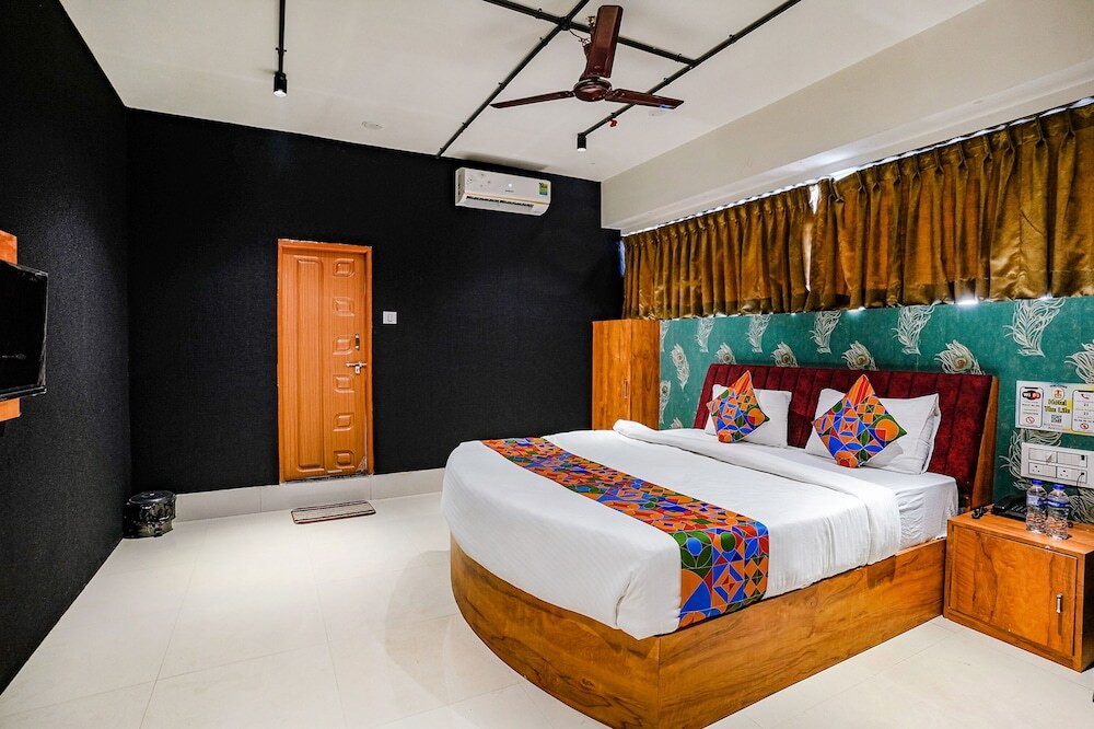 Сурат: Fabhotel The Life