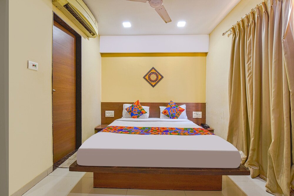 Сурат: Fabhotel Rb Residency