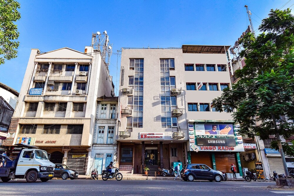 Сурат: Fabhotel Rb Residency