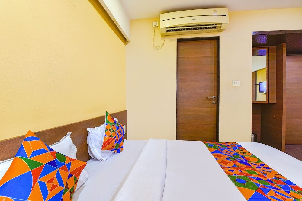 Сурат: Fabhotel Rb Residency