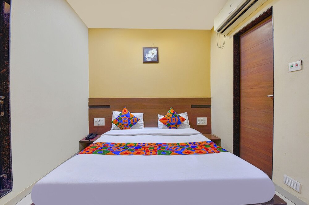 Сурат: Fabhotel Rb Residency