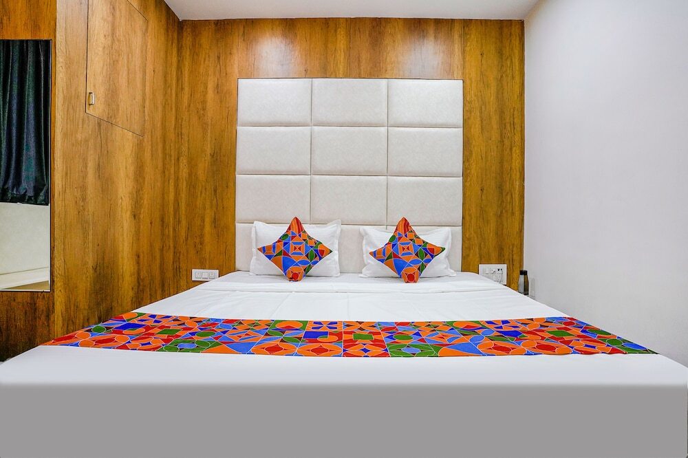 Сурат: Fabhotel Western Inn