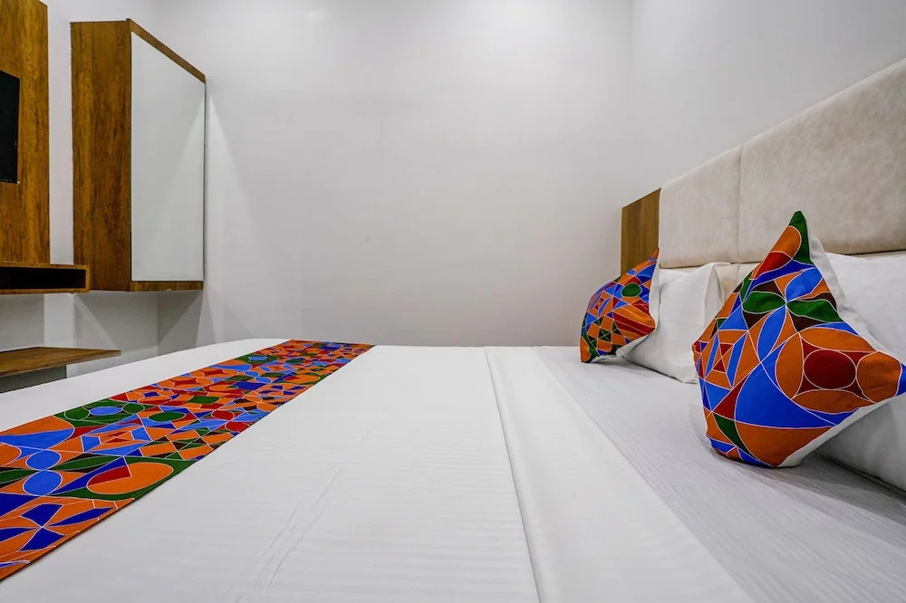 Сурат: Fabhotel Western Inn