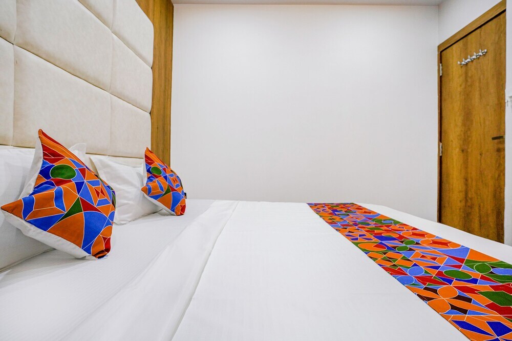 Сурат: Fabhotel Western Inn