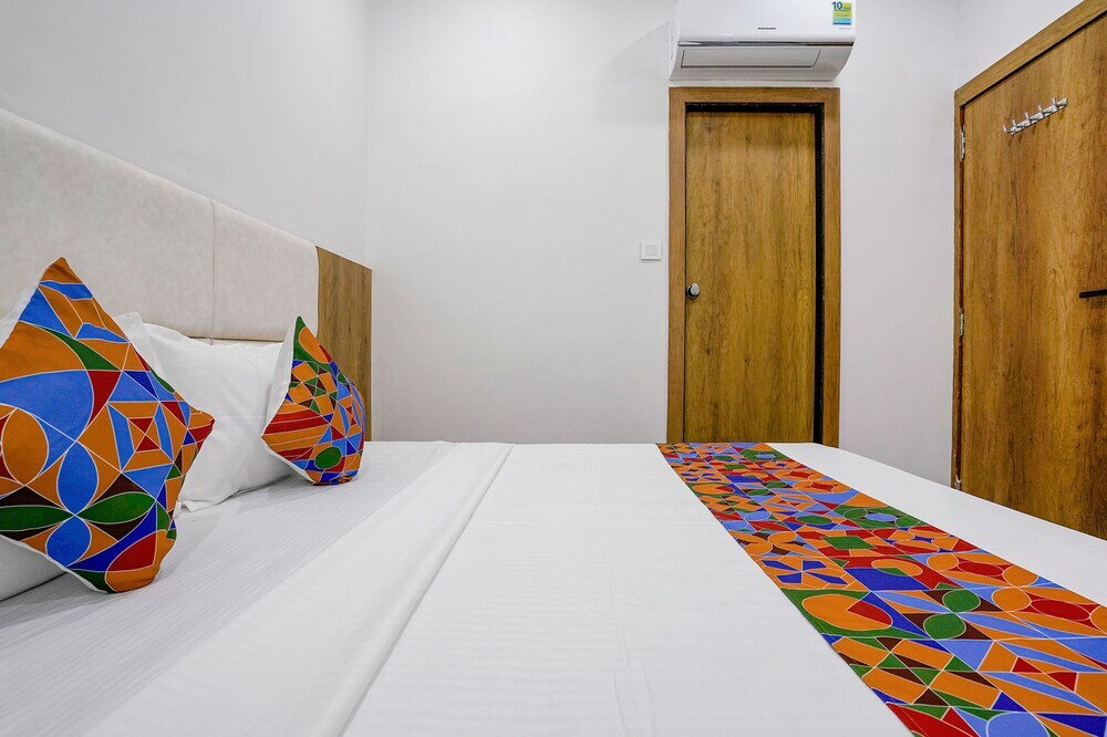 Сурат: Fabhotel Western Inn
