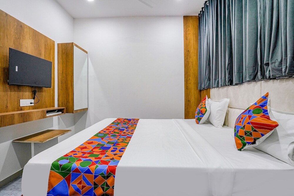 Сурат: Fabhotel Western Inn