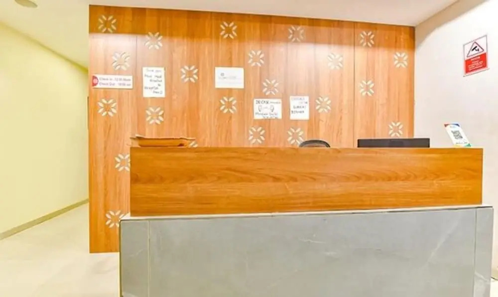 Сурат: Fabhotel Happinex