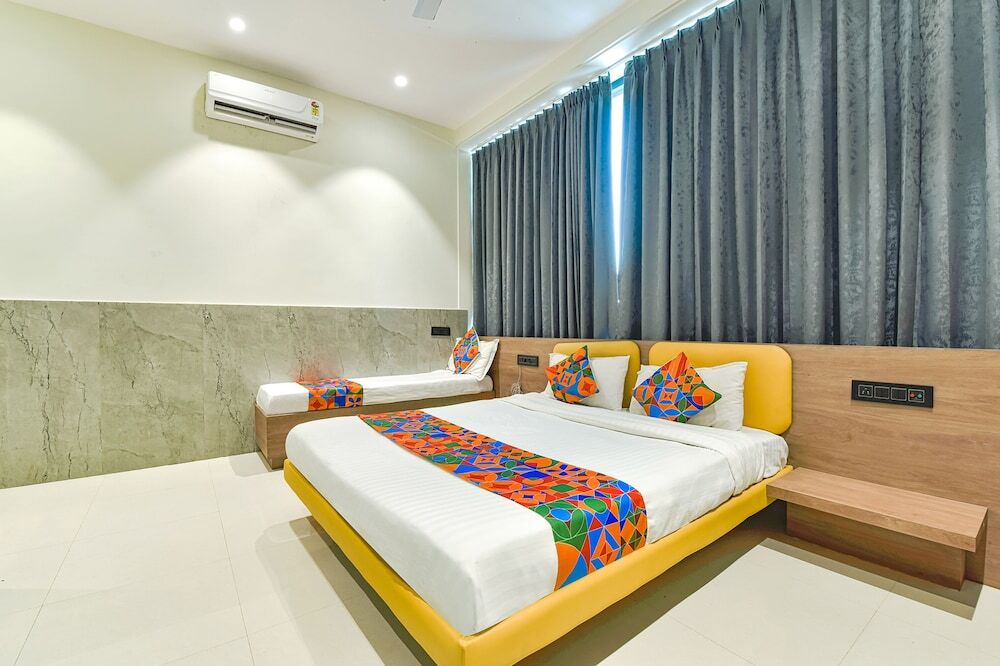 Сурат: Hotel Gold Palace Inn