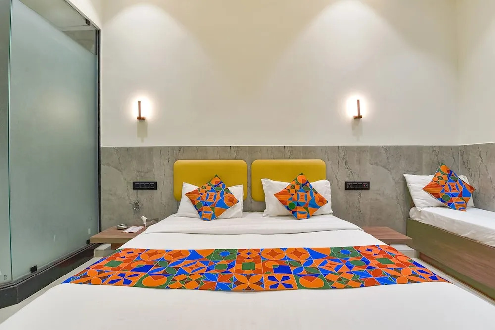 Сурат: Hotel Gold Palace Inn