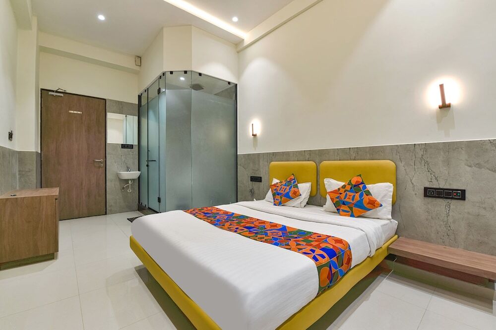 Сурат: Hotel Gold Palace Inn