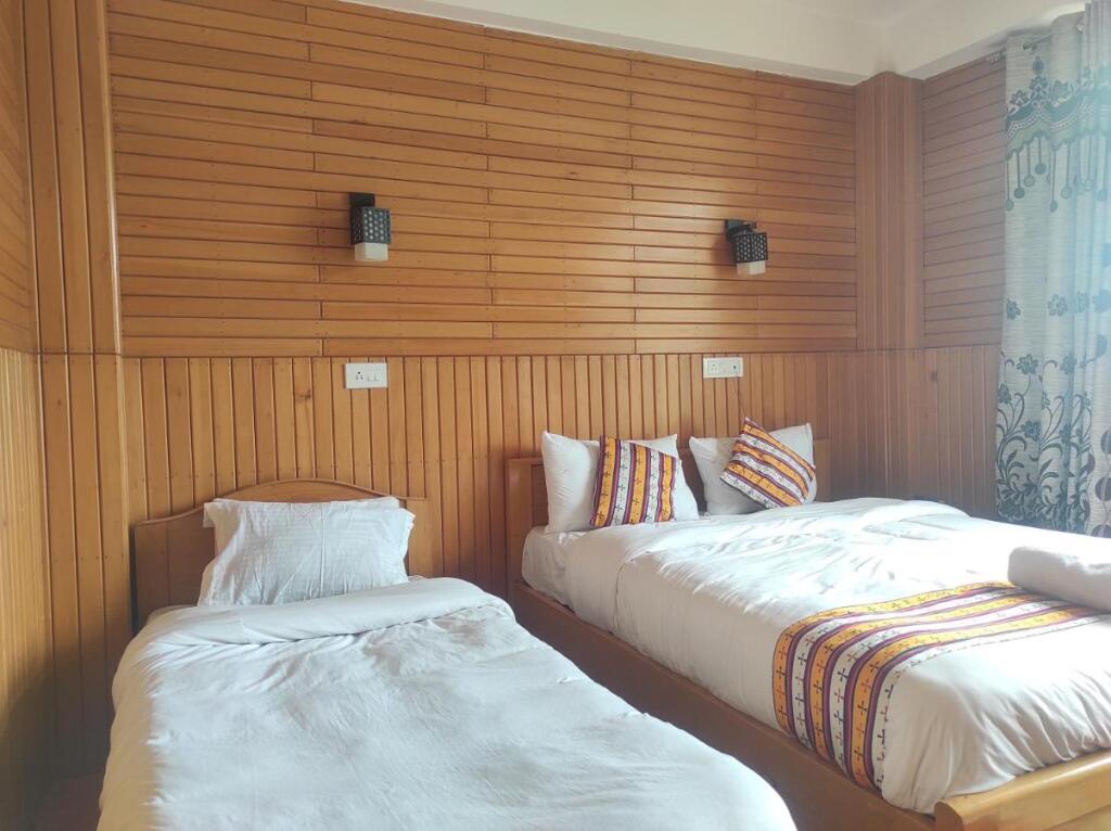 Таванг: Hotel Tayatha