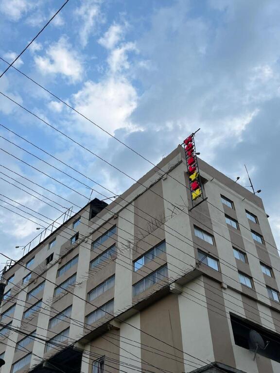 Тезпур: Hotel YSM Grand