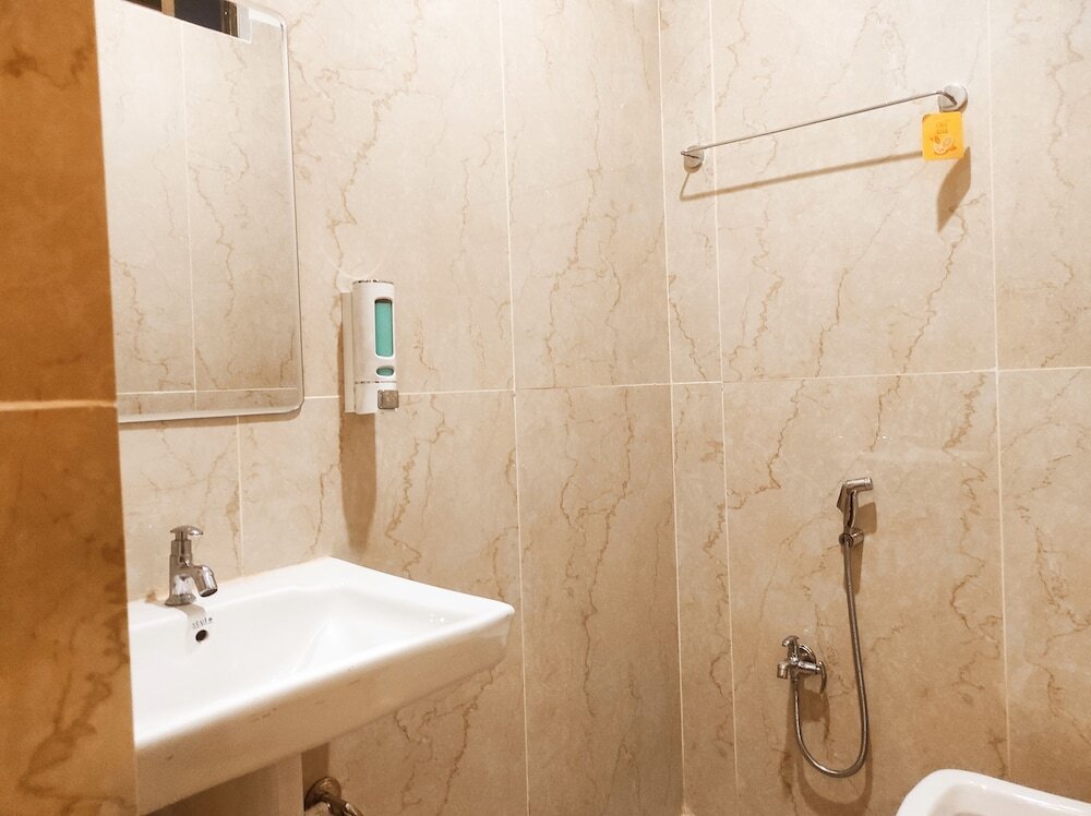 Тезпур: Hotel Friends Palace
