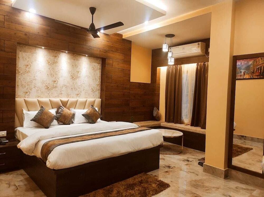 Тезпур: Hotel Friends Palace