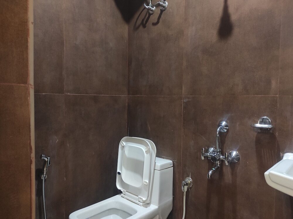 Тезпур: Hotel Friends Palace