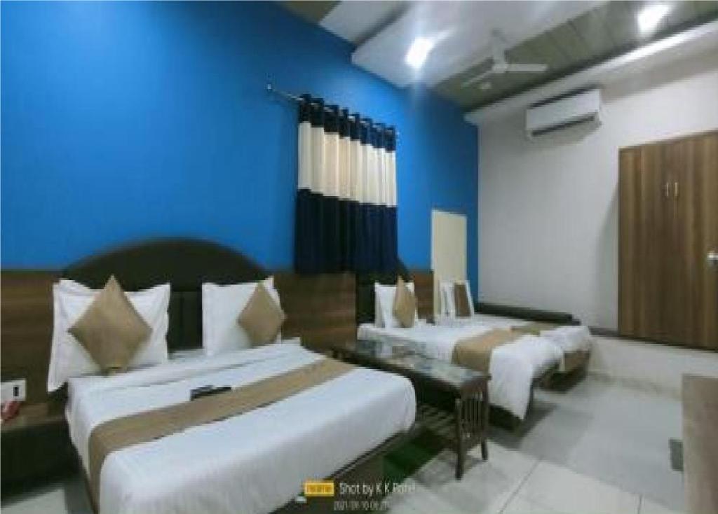 Вадодара: Hotel Shiv Inn
