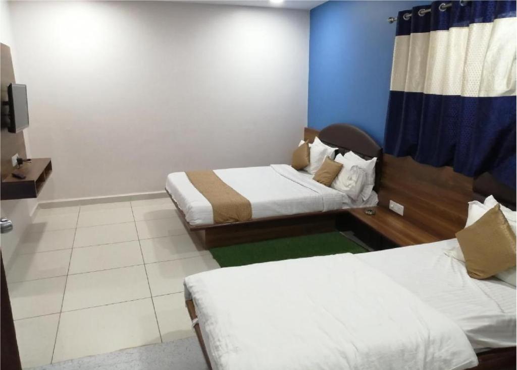 Вадодара: Hotel Shiv Inn