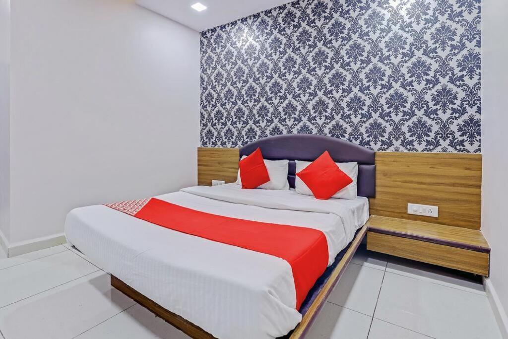 Вадодара: Hotel Shiv Inn