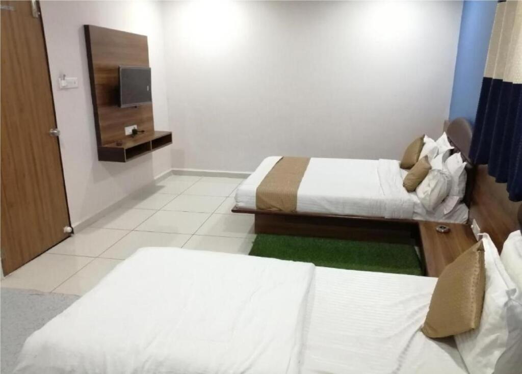 Вадодара: Hotel Shiv Inn
