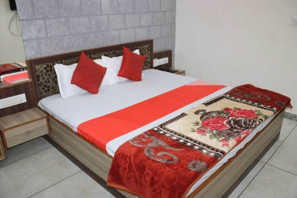 Нокха: Hotel Satyam Palace
