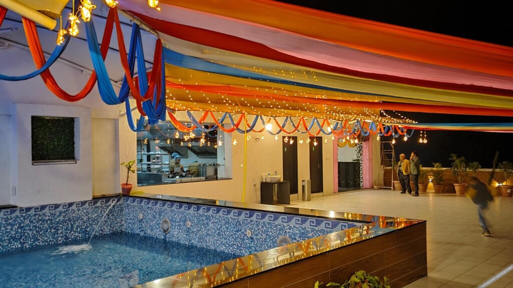Сагар: Hotel Grand Kaushalya