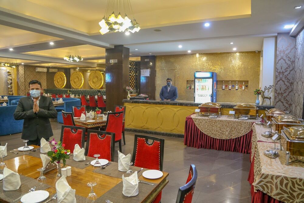 Барейлли: Four Leaf Hotel Budaun