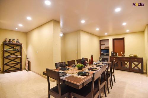 Лонавала: EKO STAY (Gold)- PALM GROVE VILLA