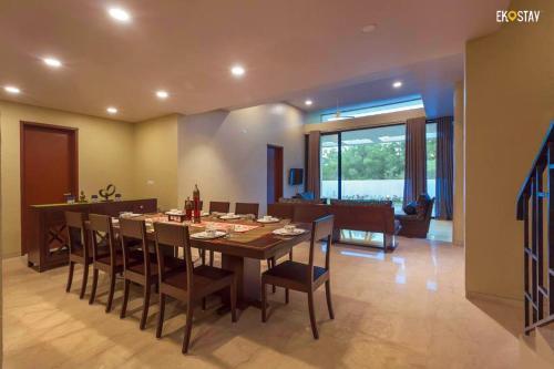 Лонавала: EKO STAY (Gold)- PALM GROVE VILLA
