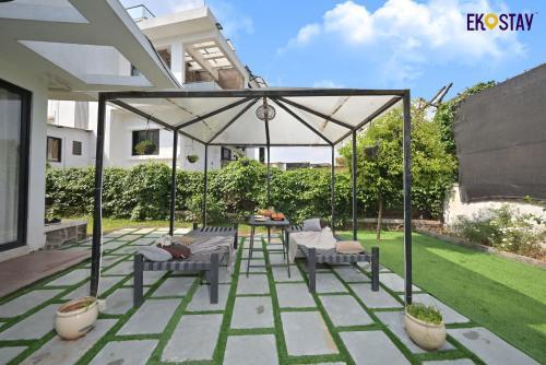 Лонавала: EKO STAY (Gold)- PALM GROVE VILLA
