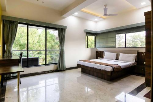 Лонавала: Aquilla Villa Luxurious Bungalows on Rent