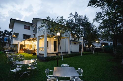Лонавала: Hangout Villas